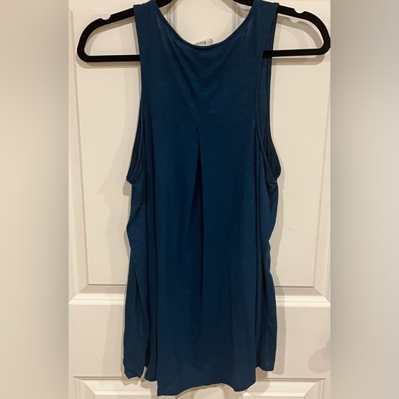 Knox Rose tank - Picture 3 of 3